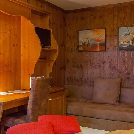 Hotel Les Balcons Village La Plagne Rom bilde